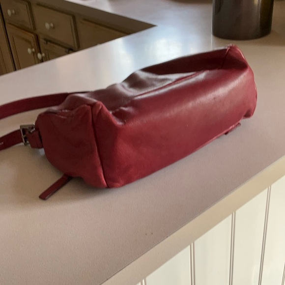 Nuovedive leather from Italy in pre owned condition. - Picture 5 of 8